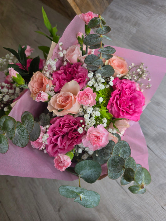 Wolfs Hollow Signature Bouquet