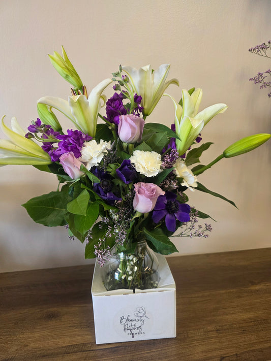 Sip and Snip: Build Your Own Vase Bouquet Workshop